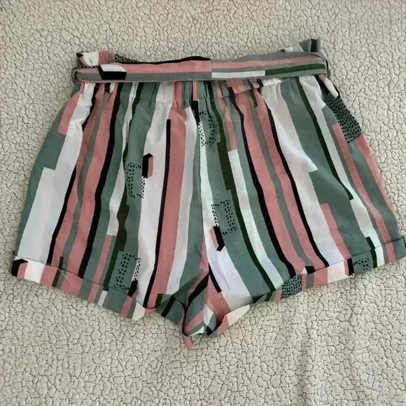 Striped Paperbag Waist Shorts with Tie Belt - Multicolor - Picture 6 of 10